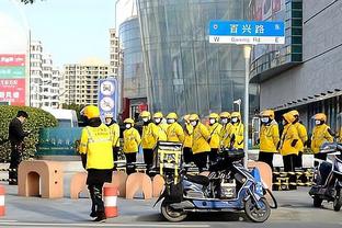 国足近3届亚洲杯中场：昔日顶配郑智、蒿俊闵、吴曦难觅接班人